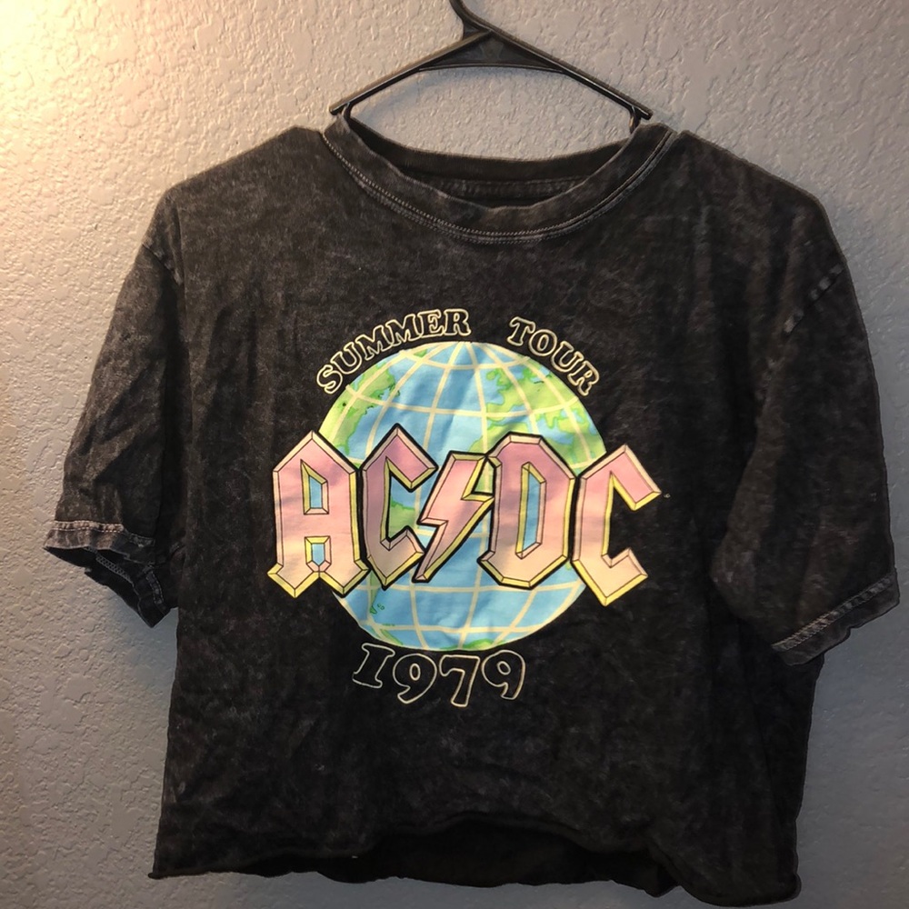 AC/DC Murch summer tour